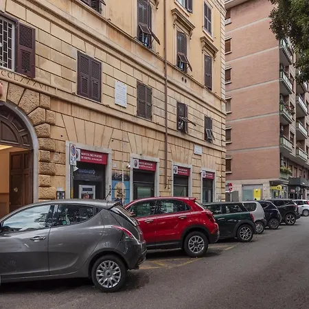 Testaccio & Piazza Liberatrice 公寓