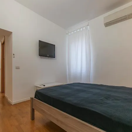 Testaccio & Piazza Liberatrice Апартаменты Рим